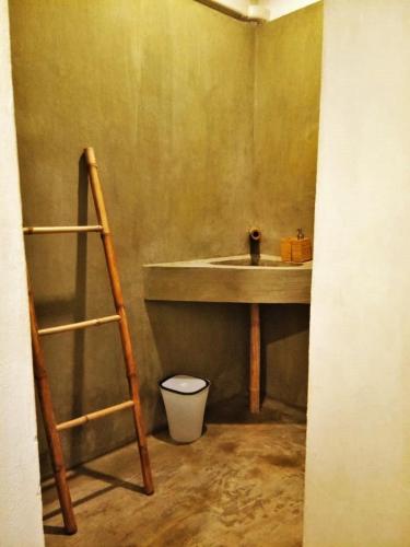 Phòng tắm, Vanpila in Savannakhet