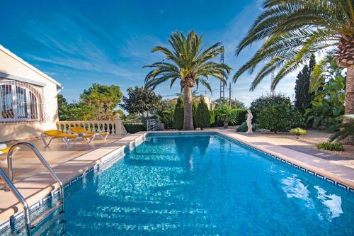 Villa Jose - three bedroom with private pool - by Holiday Rentals Villamar