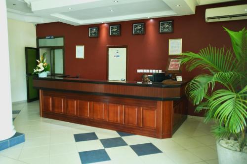 Hotel Makepe Palace