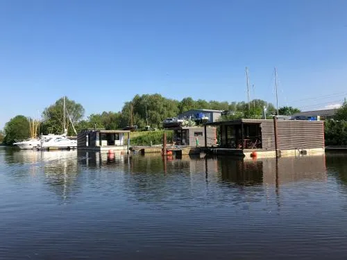 Hausboot Resort Nordseeküste in Wilhelmshaven, Deutschland
