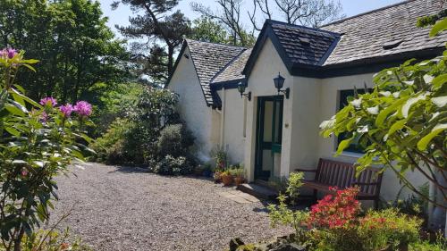 The Old Cottage - Accommodation - Arduaine