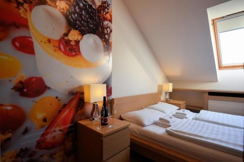 1 queen bed