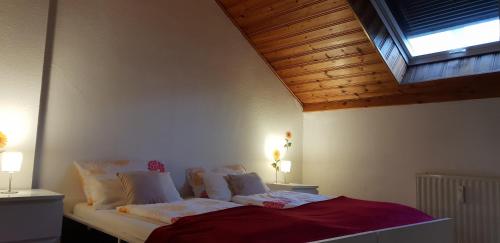 flats-4u - Cosy, quiet & clean apartments in the city ( Apt. 5 ), Бонн (фото 8)