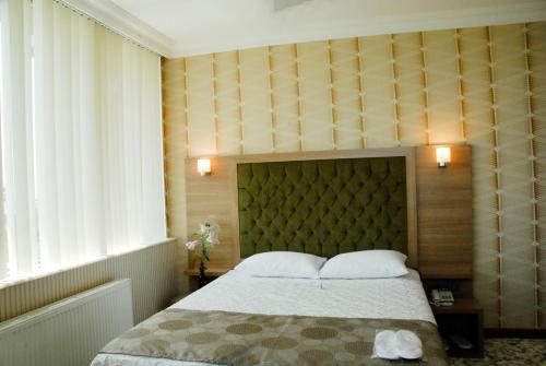 Lounge Hotel - main image