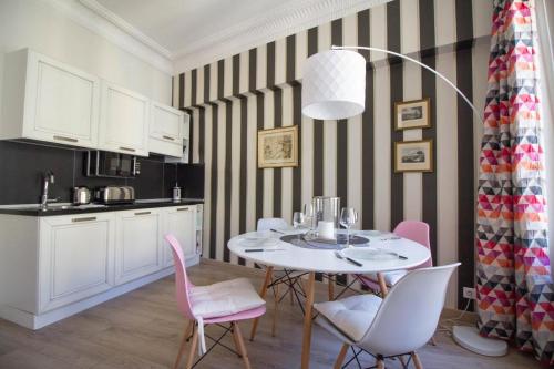 Appartement carre d'Or de Nice a 5' a pied de la plage