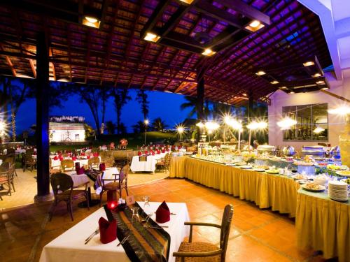 Banquet hall, Phan Thiet Ocean Dunes Resort in Phú Thủy