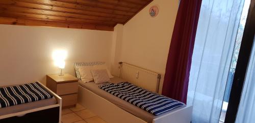 flats-4u - Cosy, quiet & clean apartments in the city ( Apt. 5 ), Бонн (фото 3)