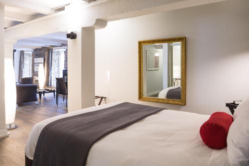 170637297 Hotel le Priori