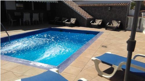 A 15' Granada, Piscina, Habitaciones Familiares, Futbolín, Casa Medina Güevéjar