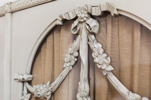 Stylish New Town Apartments - image 2