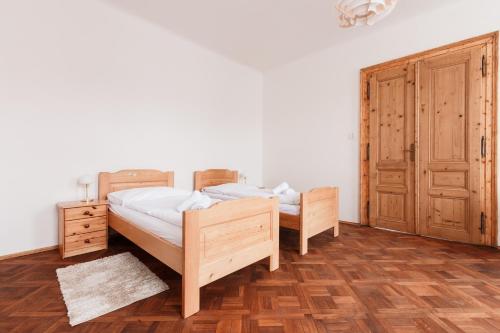 Stylish New Town Apartments - main image