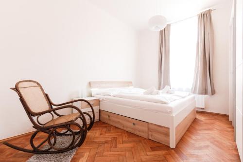 Prague Days - Stylish New Town Apartments, Прага (фото 2)