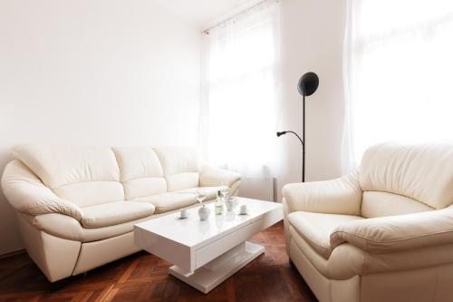Prague Days - Stylish New Town Apartments, Прага (фото 5)