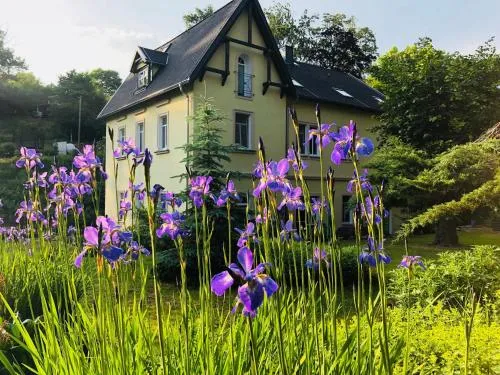 Ferienwohnungen Siebenlehn am Romanus Freibad in Siebenlehn, Deutschland