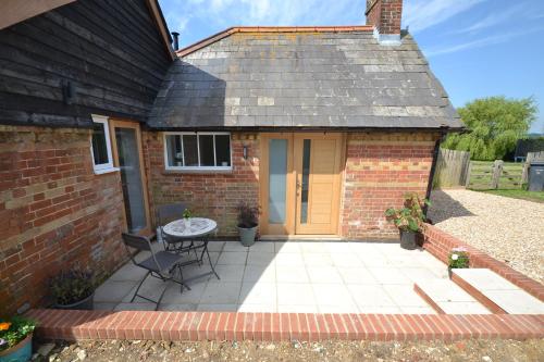 Alberts Dairy Cottage 2