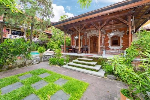 Exterior view, Simpang Inn in Bali