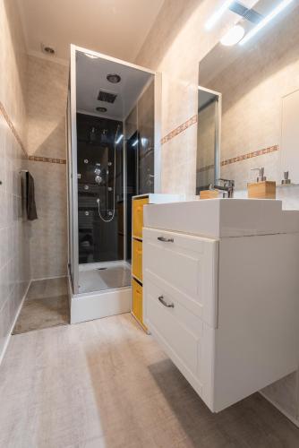 Appartement cœur de ville - Wifi - Lave-sèche linge 2