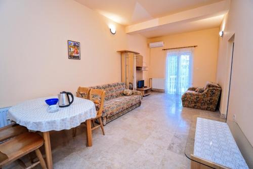  Apartments Branka in Zambratija