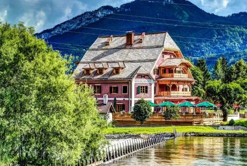 Welterbe-Wirtshaus Steegwirt in Bad Goisern am Hallstättersee, Österreich