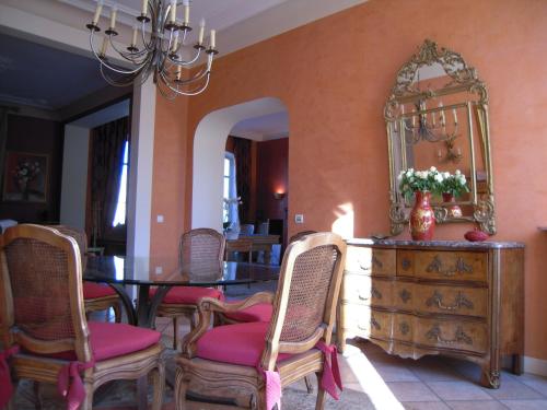 Villa Valflor chambres d'hôtes et appartements – Marseille, NY
