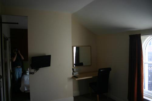 Small Double Room