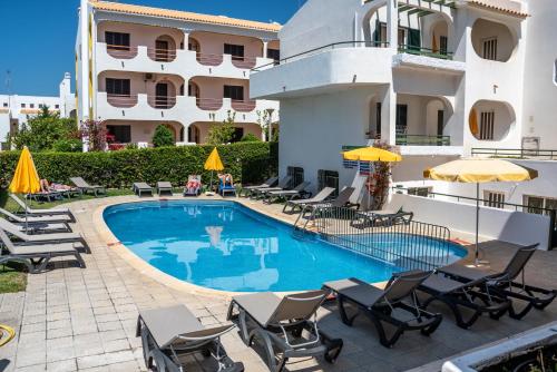 Басейн, Verde Pino in Куартейра