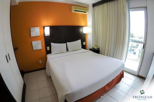 Triangulo Apart Hotel Stop at Mercure Vitoria Hotel to discover the wonders of Vitoria. Featuring a satisfying list of amenities, guests will find their stay at the property a comfortable one. Service-minded staff will wel