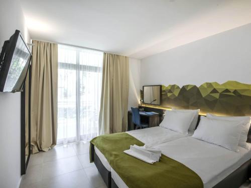 Bluesun Hotel Alga Bluesun Hotel Alga is perfectly located for both business and leisure guests in Tucepi. The hotel offers a high standard of service and amenities to suit the individual needs of all travelers. 24-hour