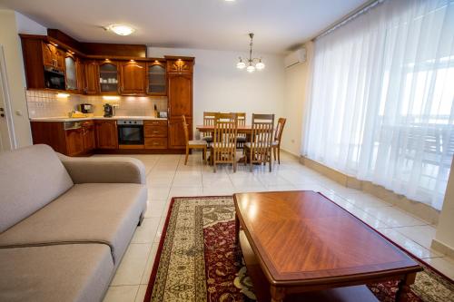 Luxury Apartment Hotel Siófok