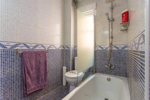 Apartamento Urgel - Tap to explore photos