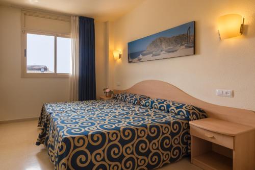 2 twin beds
