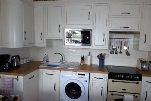 Skene Terrace Apartments - image 3