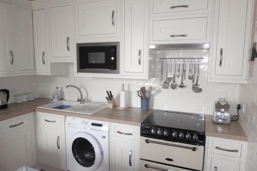 Skene Terrace Apartments - image 7