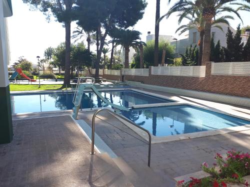  Apartamento con vistas al mar Mediterraneo en complejo residencial in Benicassim