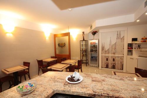 Hotel Astrid, Милан (фото 10)