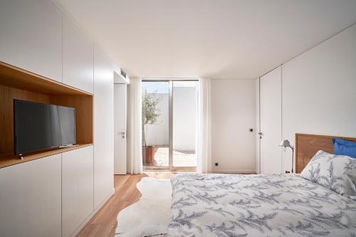  Oliveira House in Castelo Novo