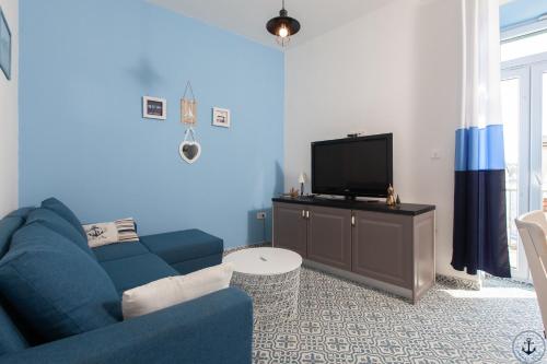 2 bedrooms, 4 beds