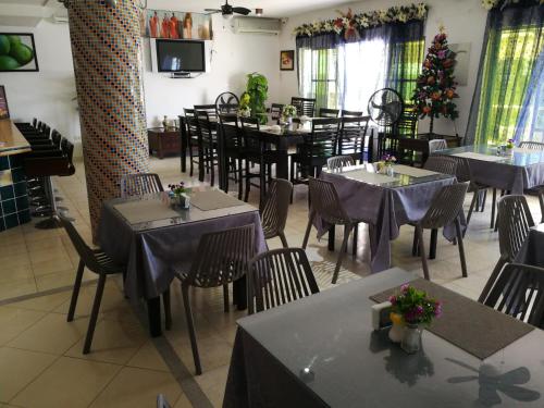 SunSea Resort in Guimaras sala