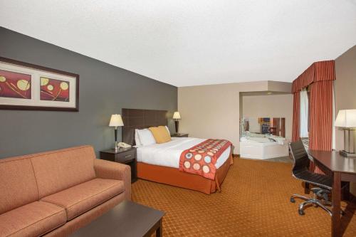 AmericInn by Wyndham Coralville