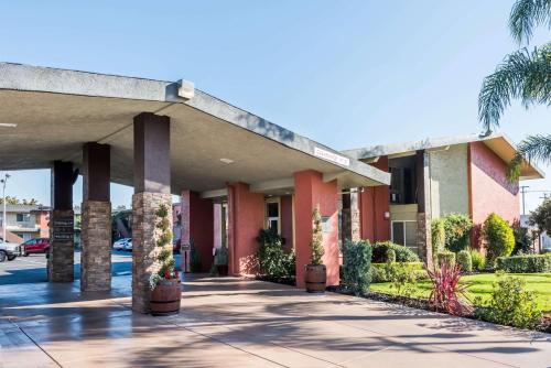 Facilities, Days Inn & Suites by Wyndham Lodi in Lodi (CA)