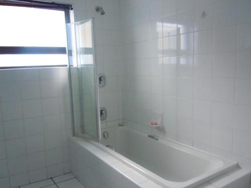 Liz' Cottage - image 4