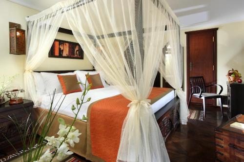 Sonesta Dahabeya Amirat I - Nile Cruise Ship From Luxor to Aswan 7 nights - main image