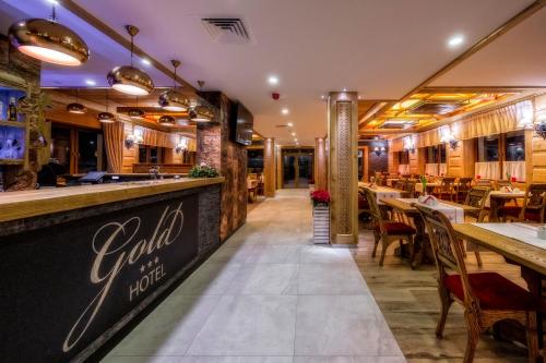 Gold Hotel - image 3