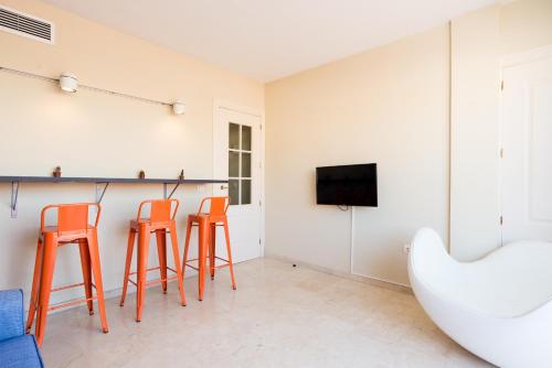 GR3-Renovated Apt Next To Old Town With Cozy Terrace