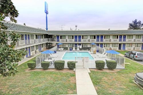 Motel 6-San Marcos, TX