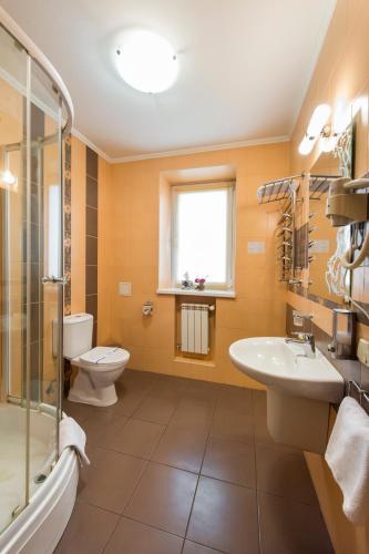 Standard Single Room image 10