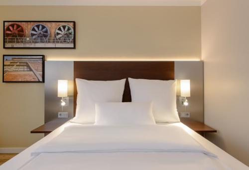 Mercure Hotel Duisburg City - image 6