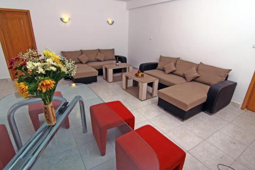 Nirvana Accommodation - image 7
