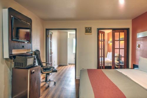 Motel 6-Dallas, TX - Northwest in Dallas, USA