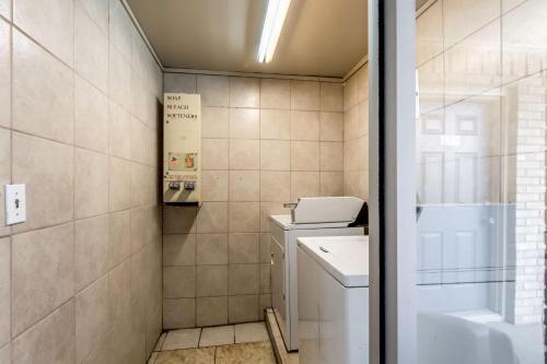 Motel 6 San Antonio, TX - Frost Bank Center - 편의 시설/서비스